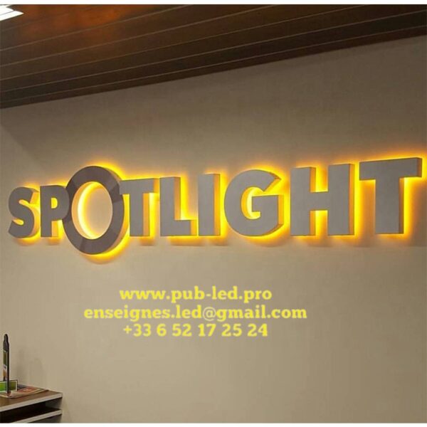 ENSEIGNE LUMINEUSE LED “SPOTLIGHT” LETTRES BOITIERS 3D EXTERNE 40cm DE HAUTEUR, TRANSFO 400W INCLUS