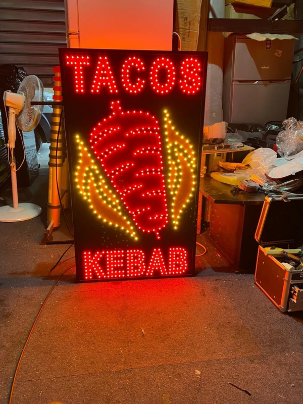 ENSEIGNE LUMINEUSE LED DOUBLE FACES “KEBAB TACOS” EXTERNE PRÊT À INSTALLER AVEC ANIMATION ET TÉLÉCOMMANDE 111X65cm