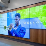 Mur Vidéo LCD 4K, Écran Géant très haute définition 4K, 4×4 16 Écrans de 65”Mur Vidéo LCD 4K, Écran Géant très haute définition 4K, 4×4 16 Écrans de 65”