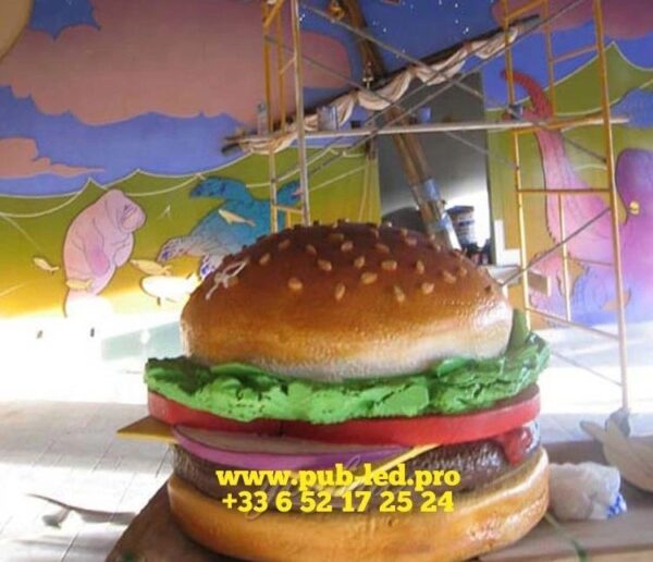 STATUE GÉANTE DE HAMBURGER EN RÉSINE DÉLICIEUSE ET VIVE